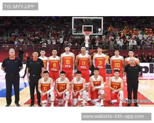 周琦与赵睿翟晓川方硕合影定妆照迎新赛季期待再创佳绩